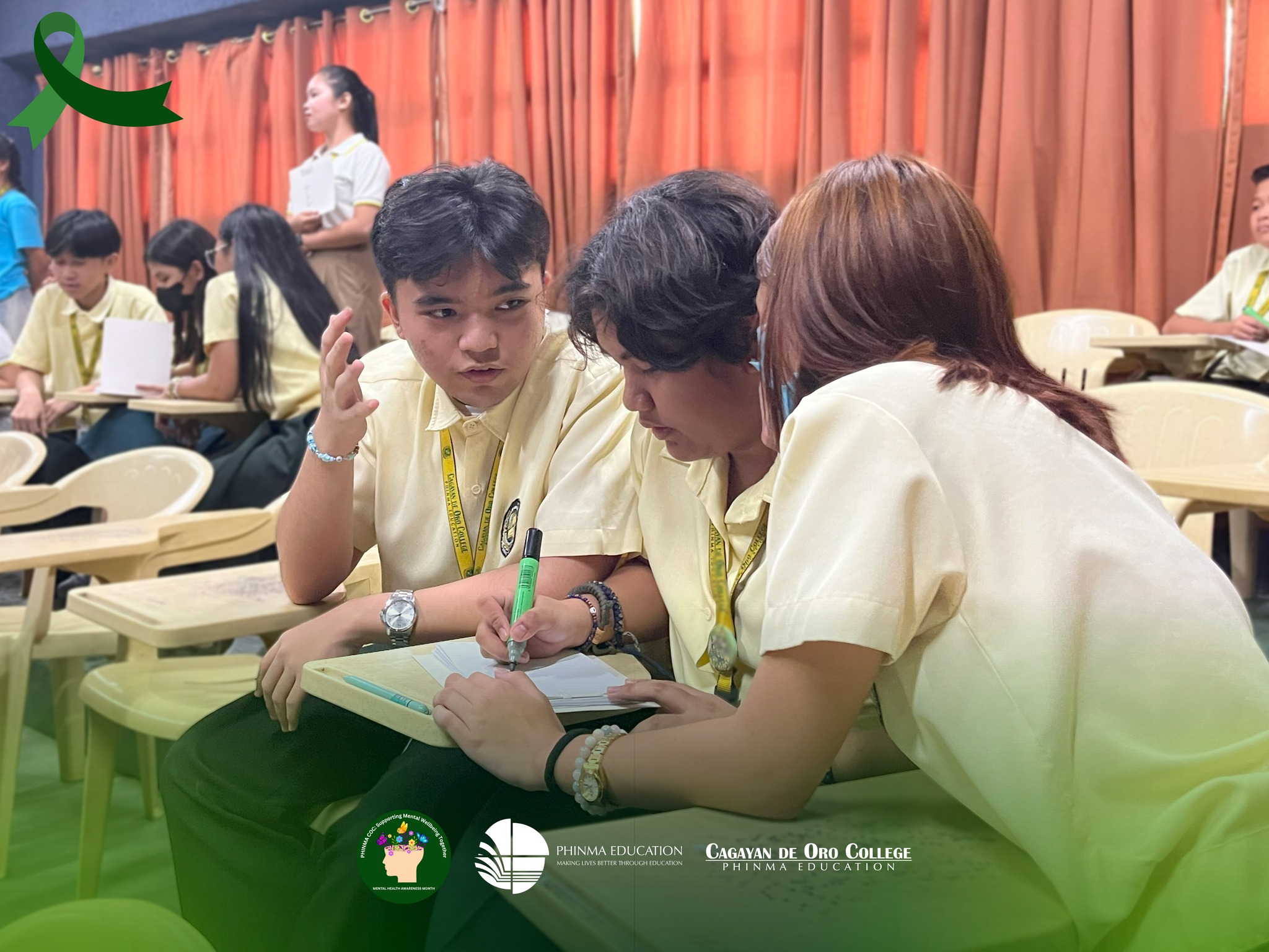PHINMA COC students working together in a classroom